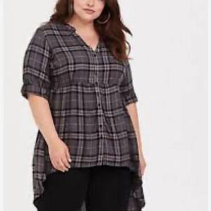 Torrid Rayon Hi-Low Button-Front Long Sleeve Tunic black plaid 0x